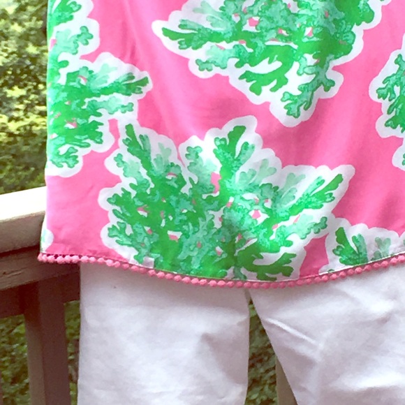 ♥️NWT Crown and Ivy Blouse size Small - Picture 6 of 12